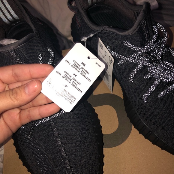 Men’s yeezy addidas 350 v2 all black - Picture 3 of 5